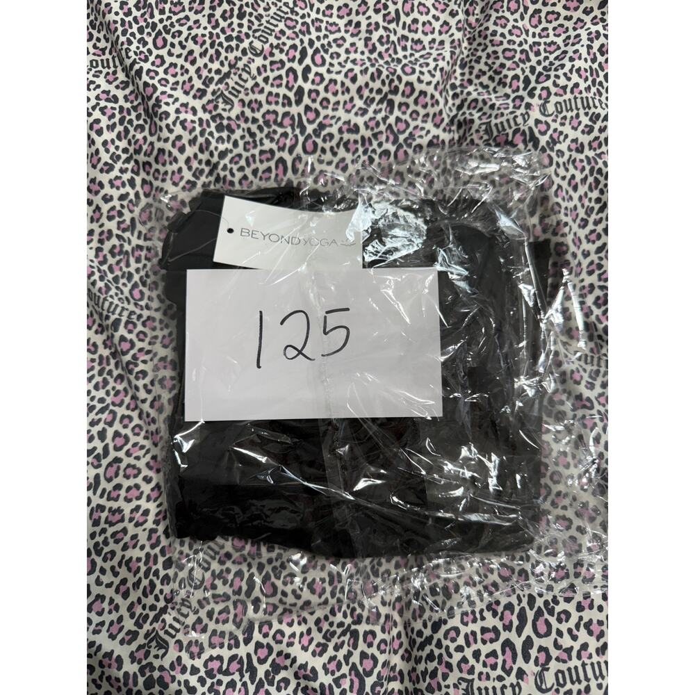 Beyond Yoga Pocket Infinity Scarf Black Brand New With Tags Gym Workout - Picture 7 of 7
